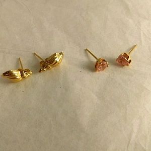 Gold earrings 2 pair